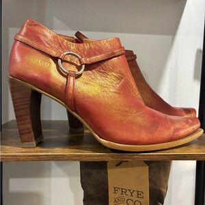 Durango heeled ankle boots women’s 10